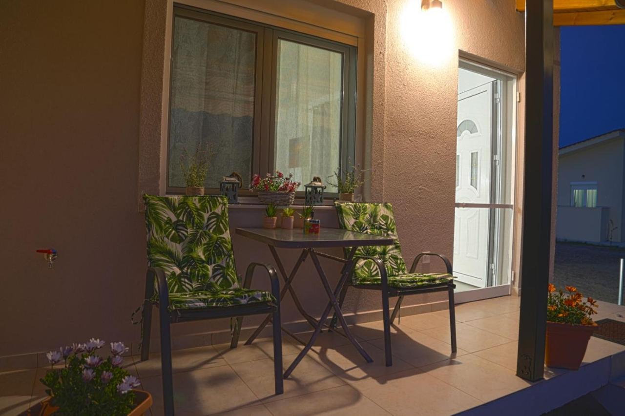 Villa Ntina'S Hause Chaidefto Exterior foto